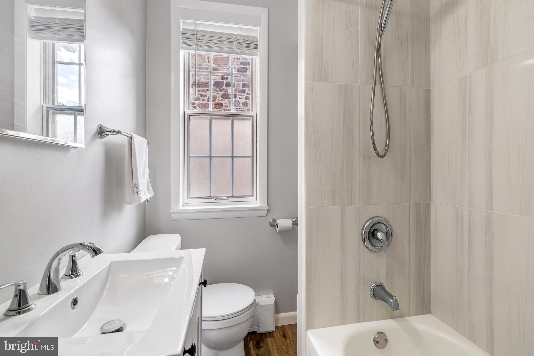 CONSHOHOCKEN - Residential