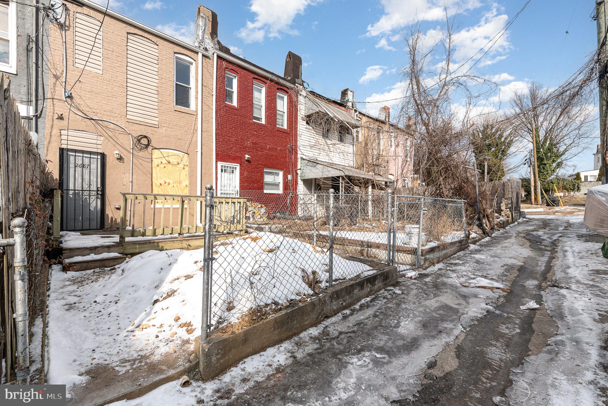 MILL HILL - Residential