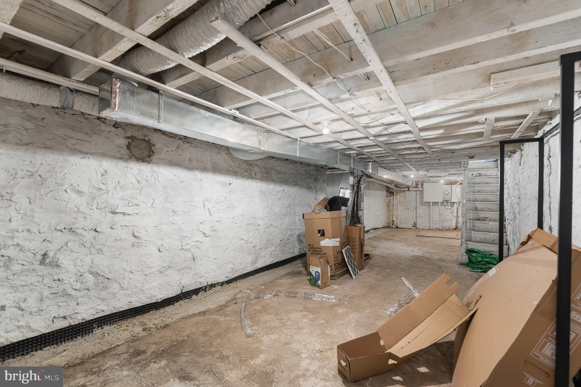 MILL HILL - Residential