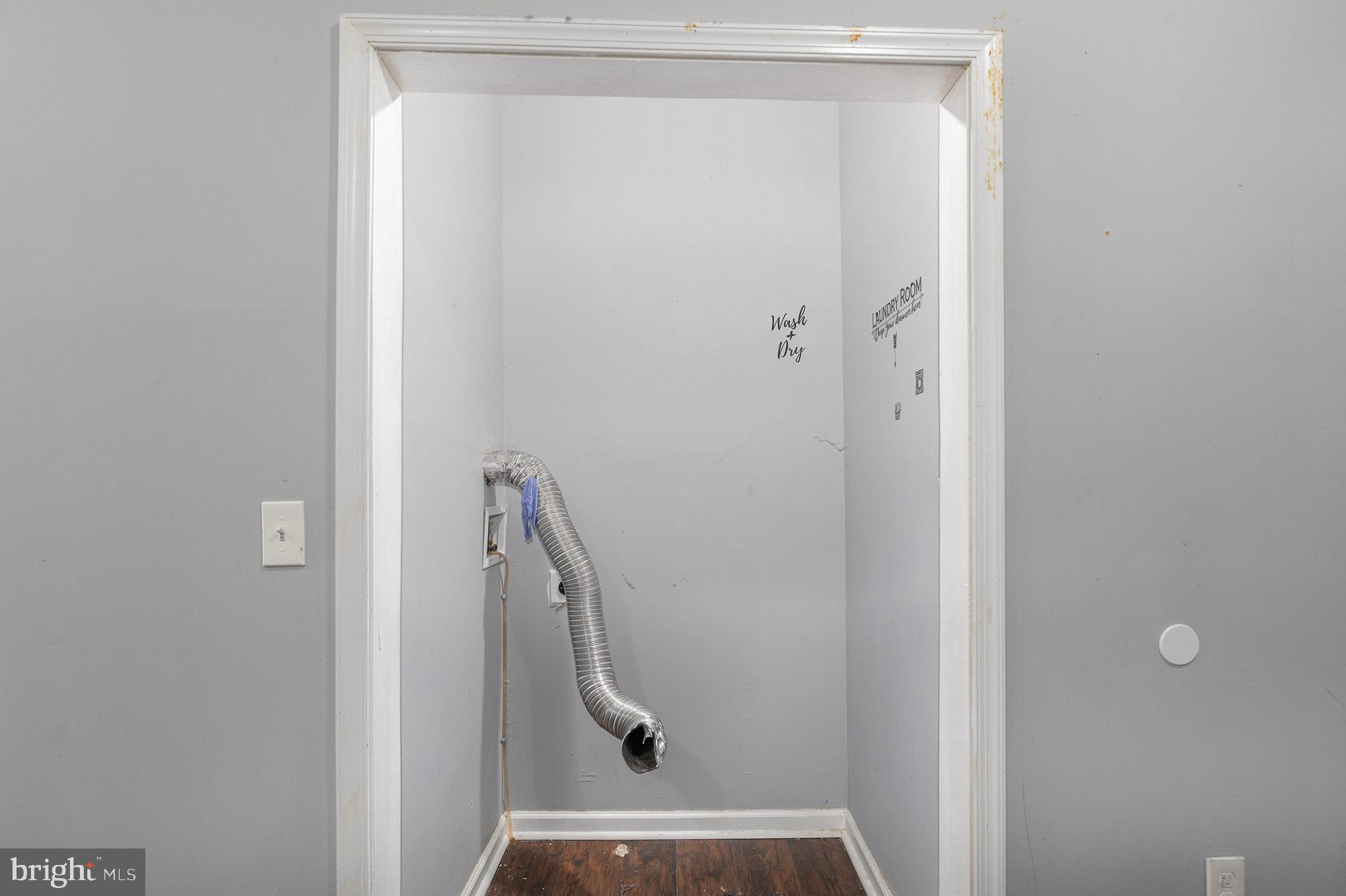 MILL HILL - Residential