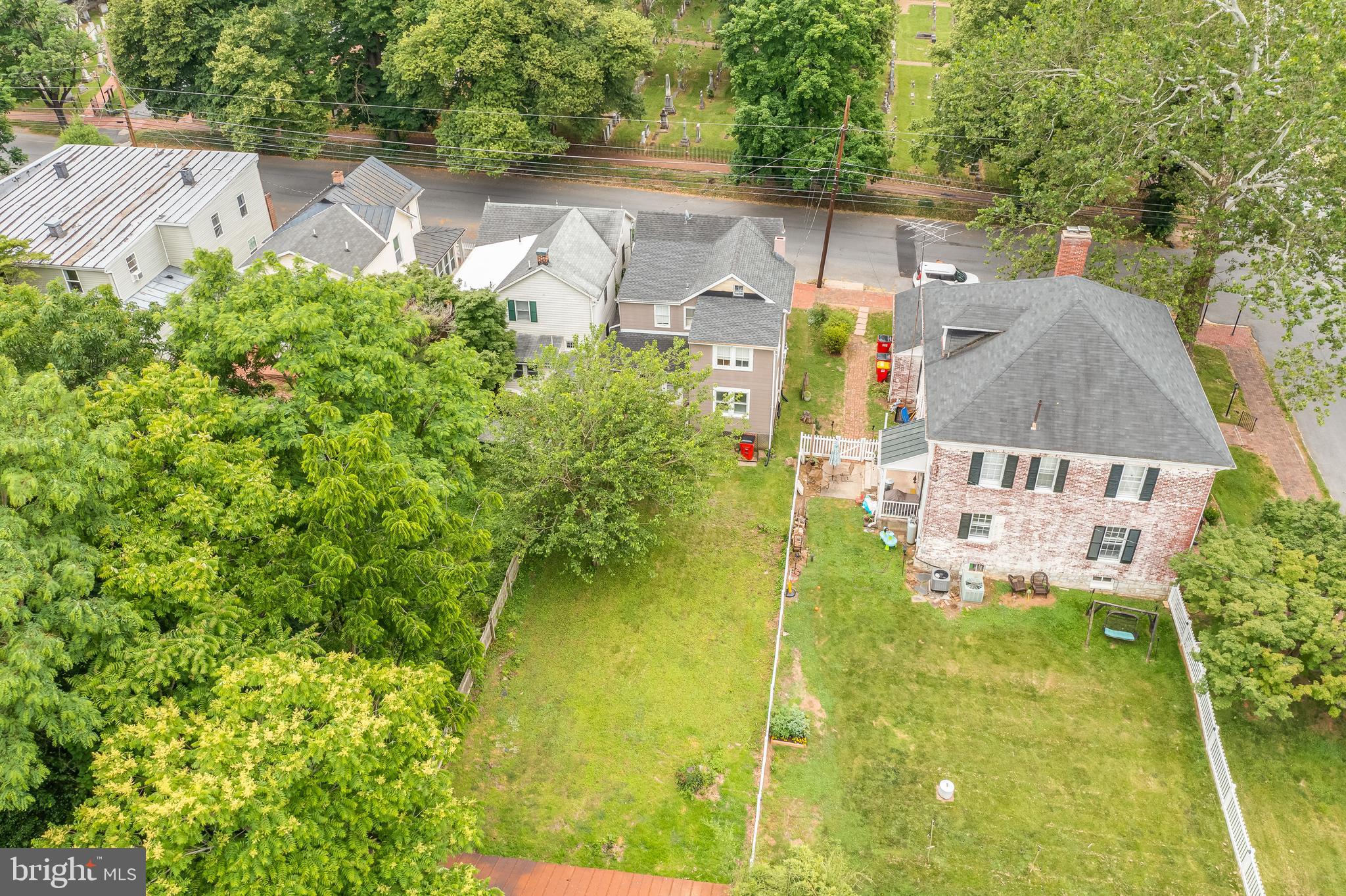 HISTORIC CHARLES TOWN - Residential