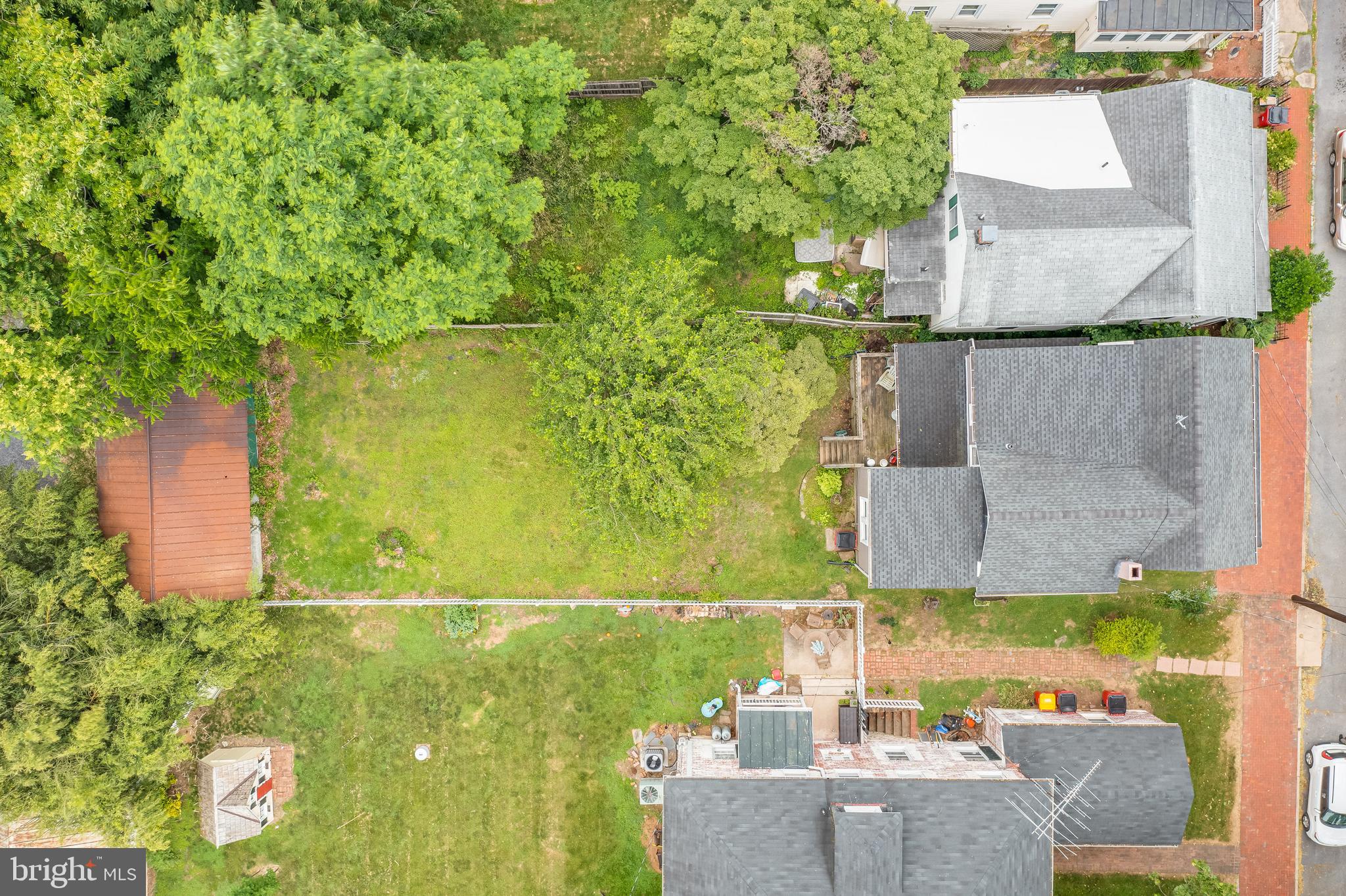 HISTORIC CHARLES TOWN - Residential