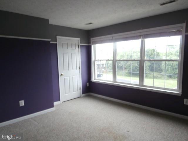 CONSTANT FRIENDSHIP - Residential