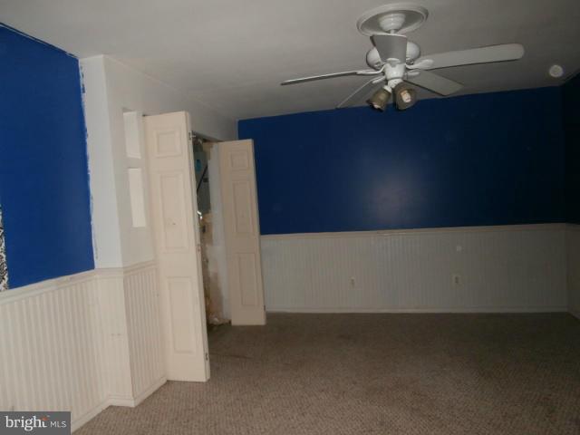 CONSTANT FRIENDSHIP - Residential