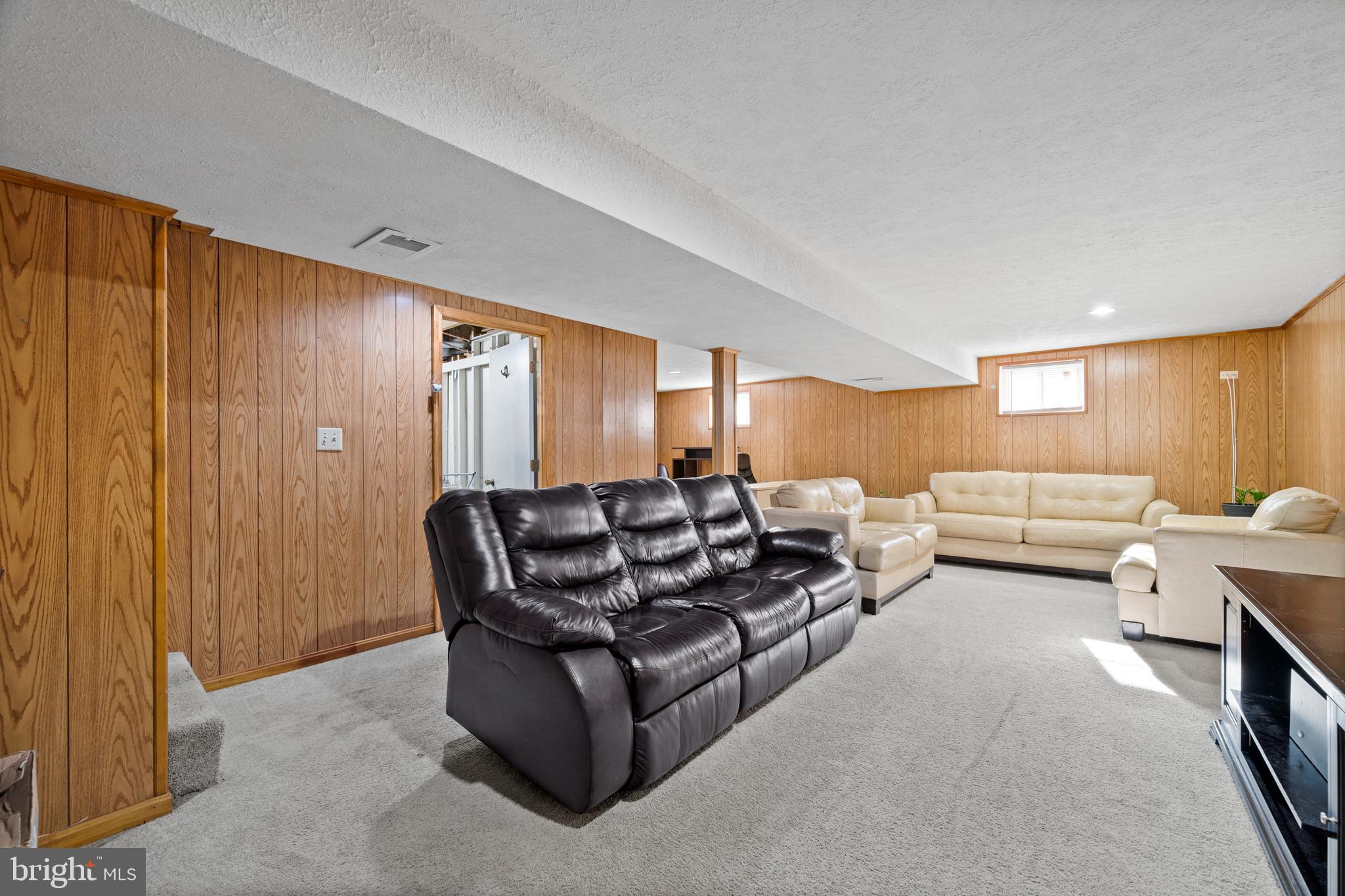 CHELTENHAM FOREST - Residential