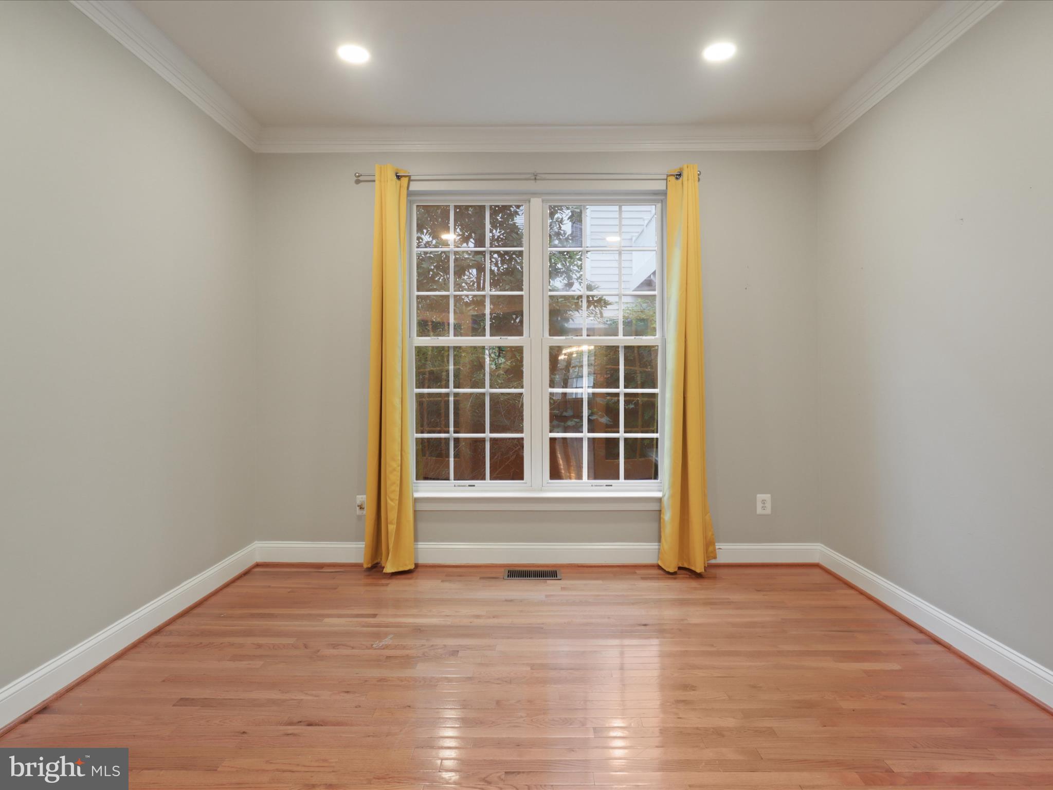 SULLY MANOR - Residential Lease