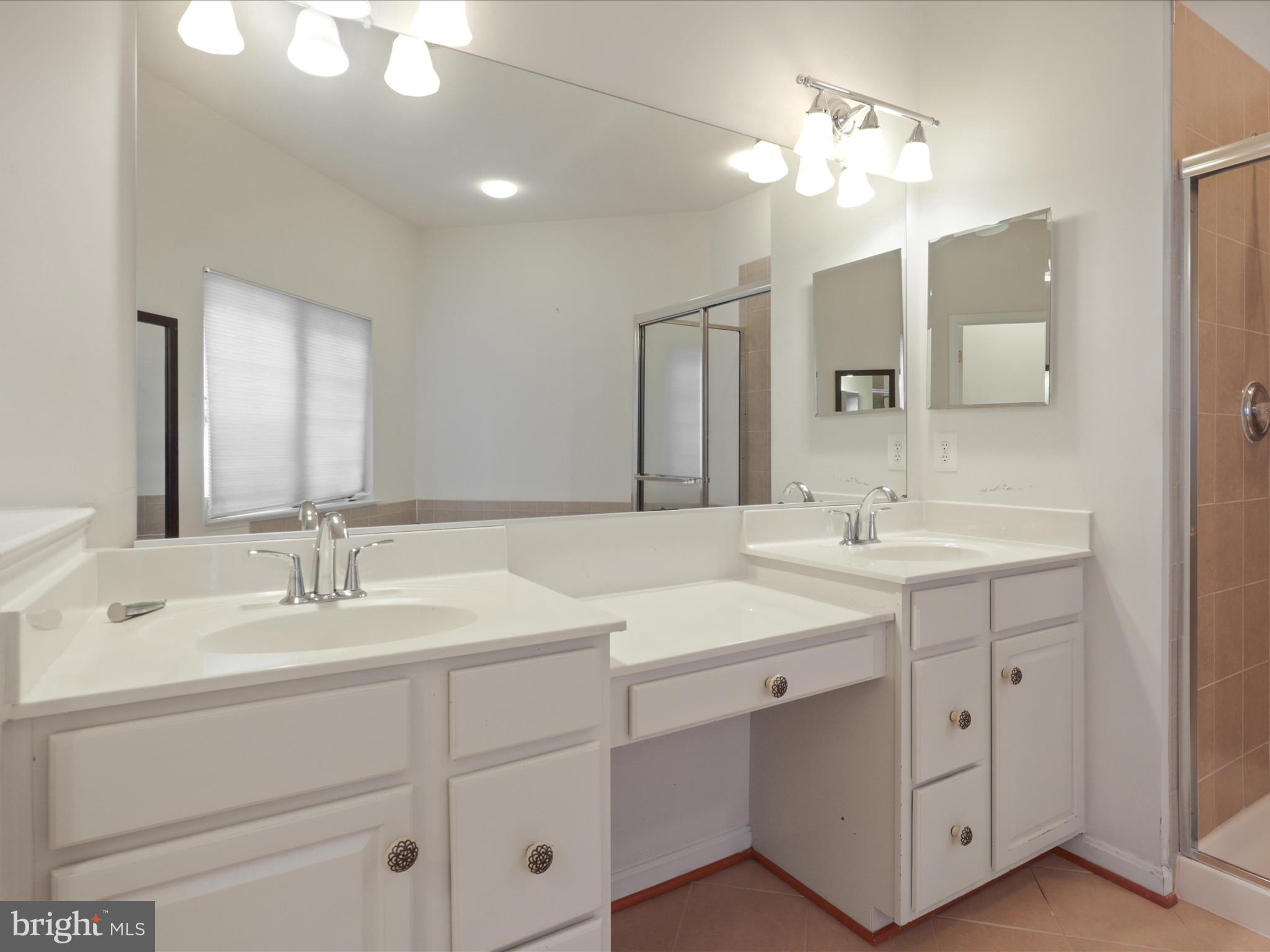 SULLY MANOR - Residential Lease