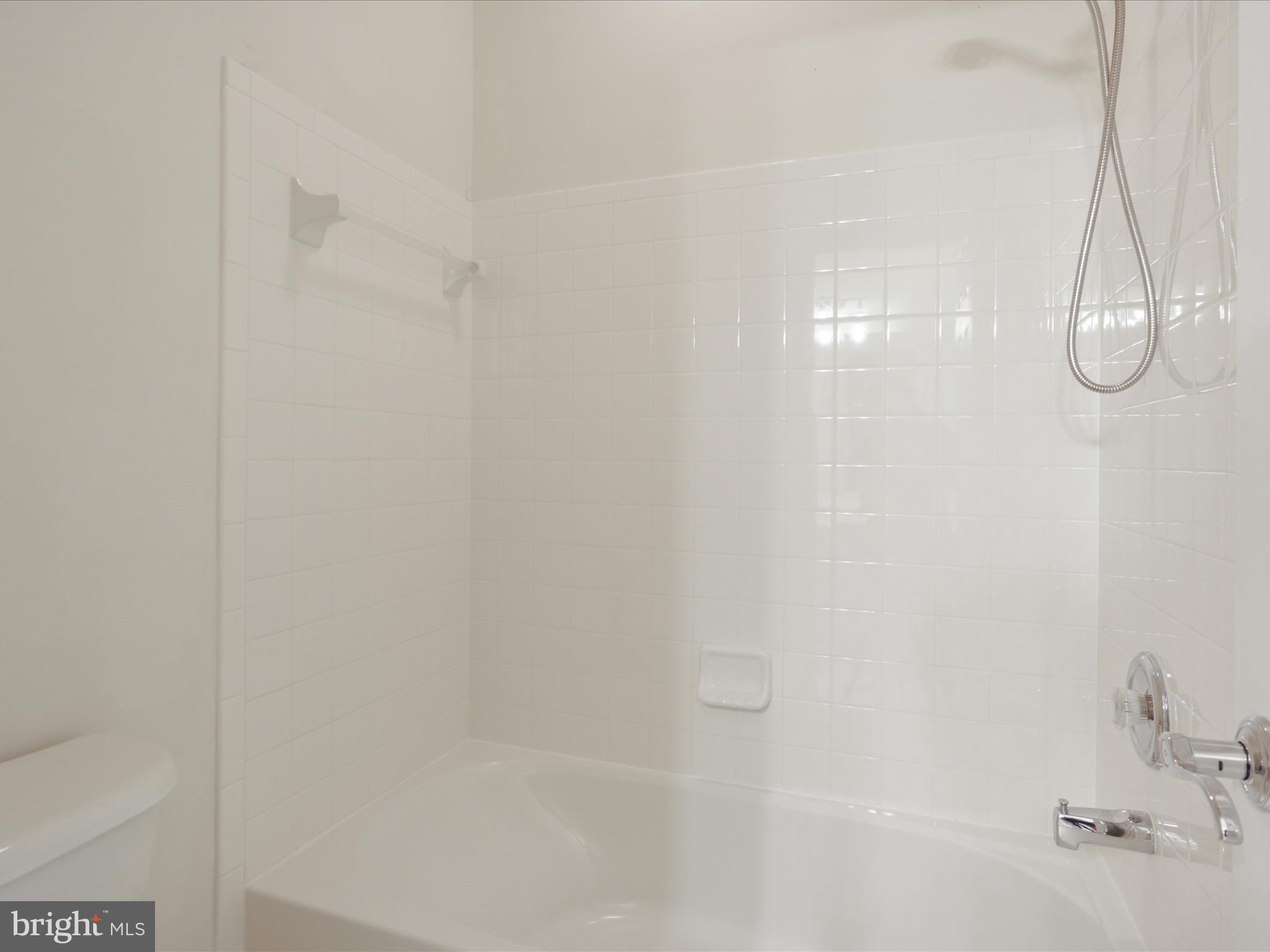 SULLY MANOR - Residential Lease