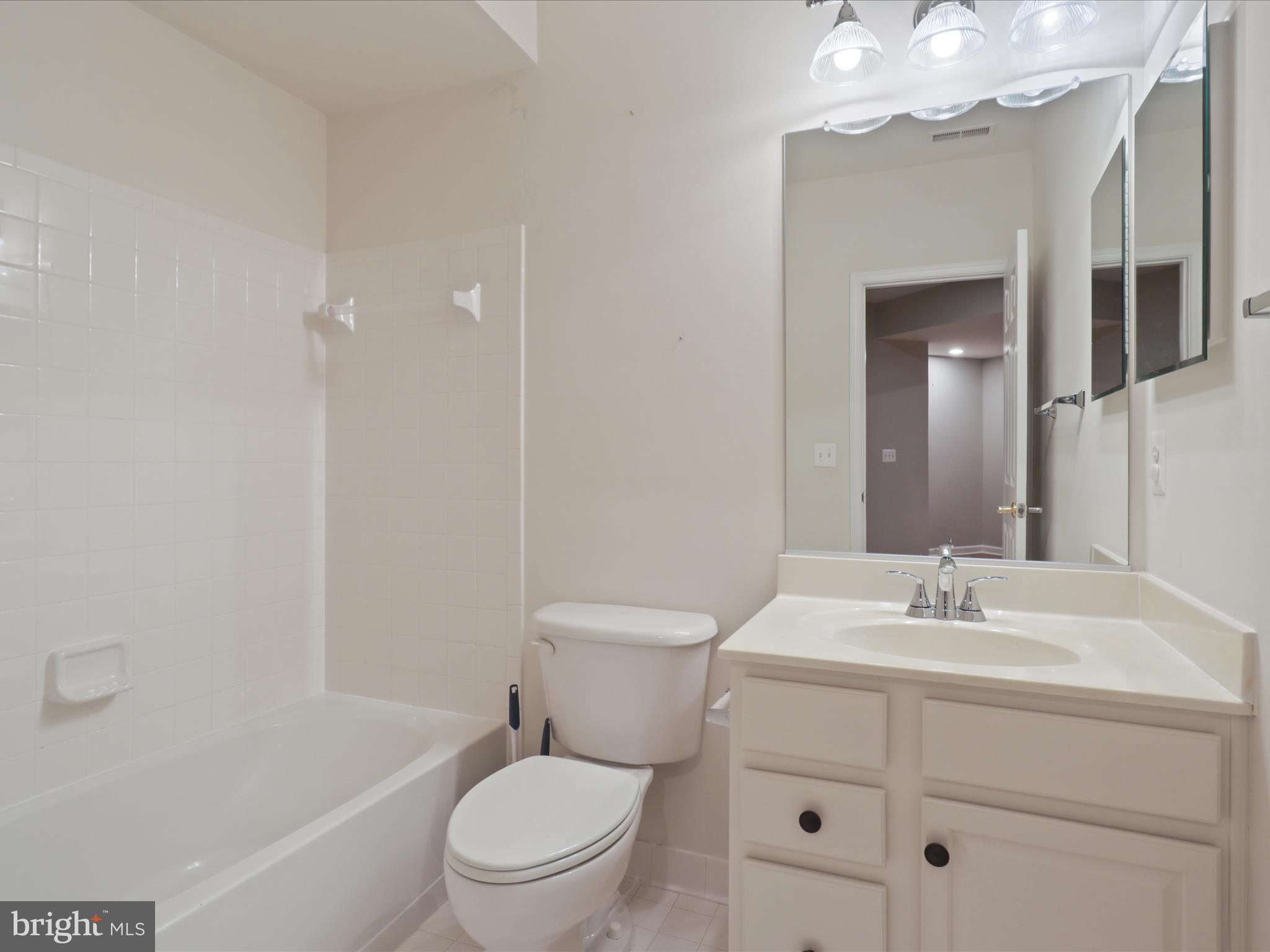 SULLY MANOR - Residential Lease