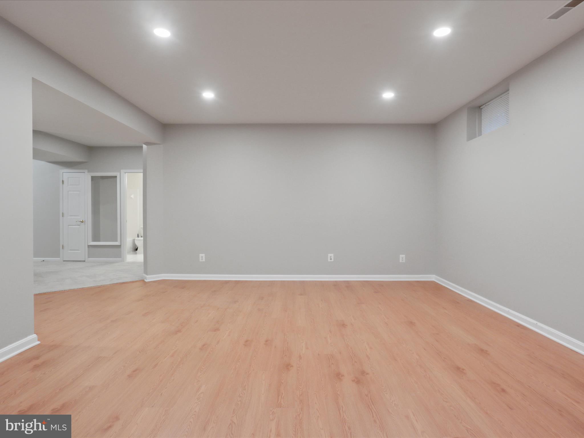 SULLY MANOR - Residential Lease