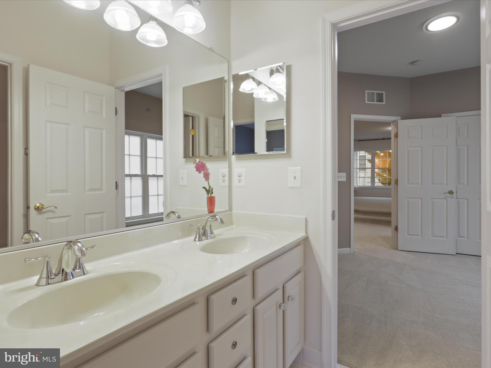 SULLY MANOR - Residential Lease