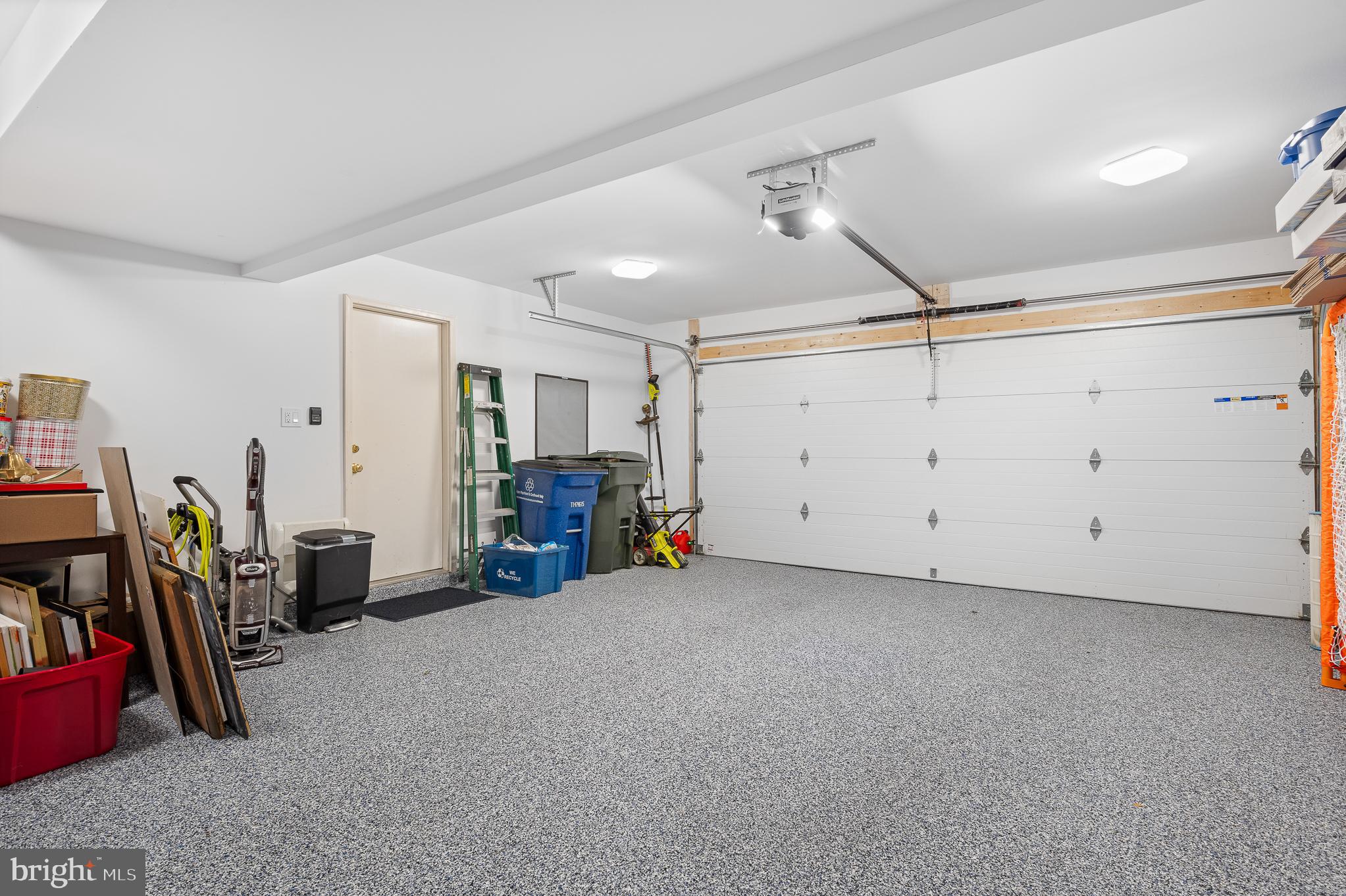 OAK SPRINGS - Residential Lease