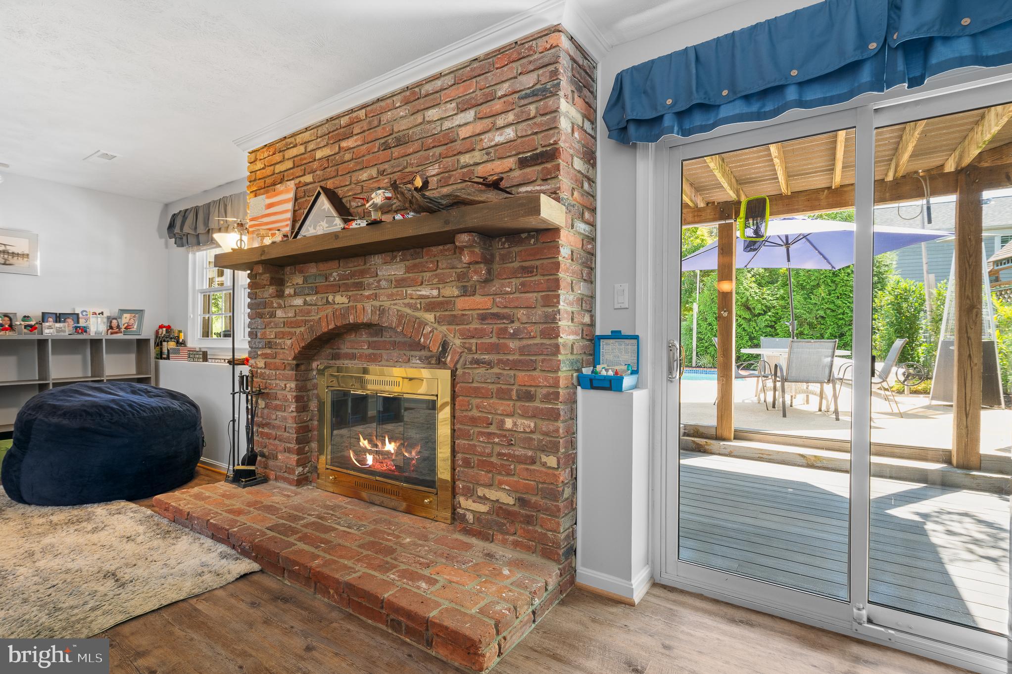 OAK SPRINGS - Residential Lease