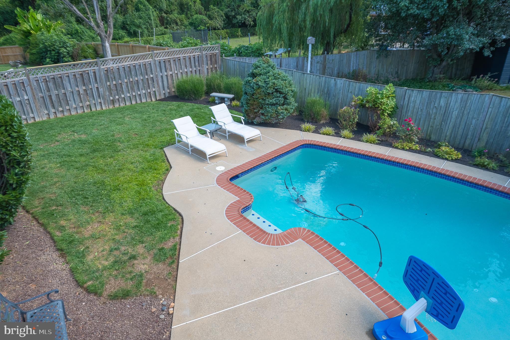 OAK SPRINGS - Residential Lease