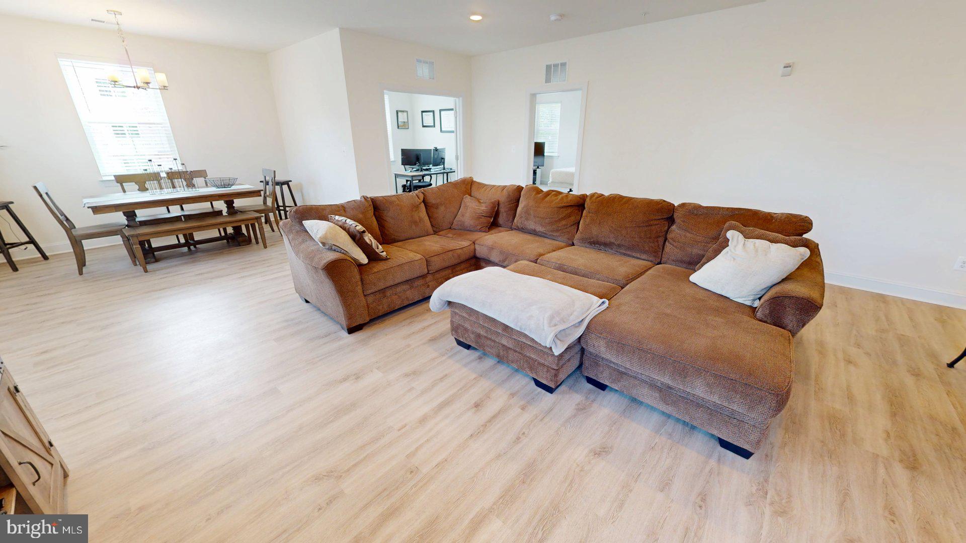 403 BOLD RULER COURT 208