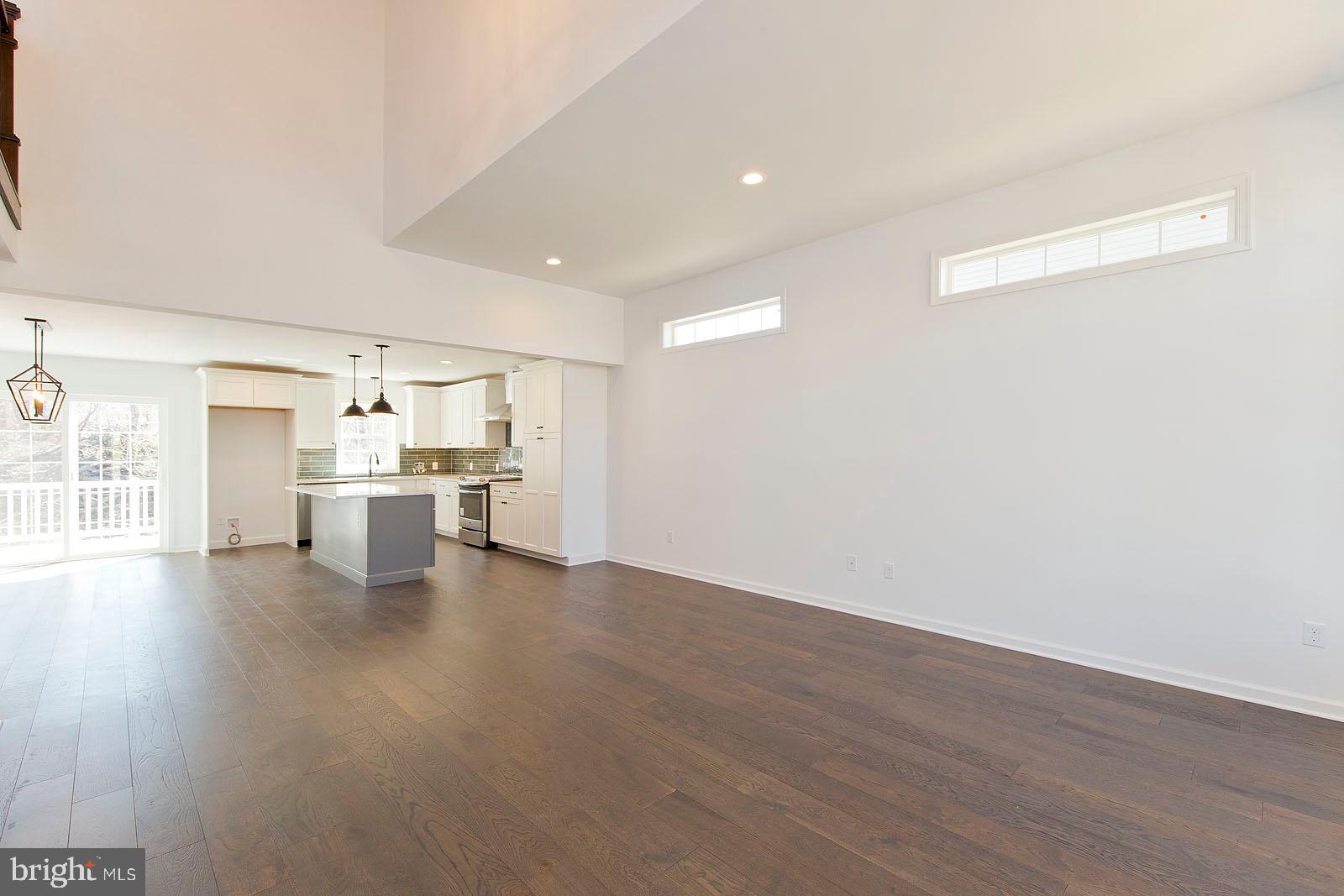 LAKE HOLIDAY ESTATES - Residential