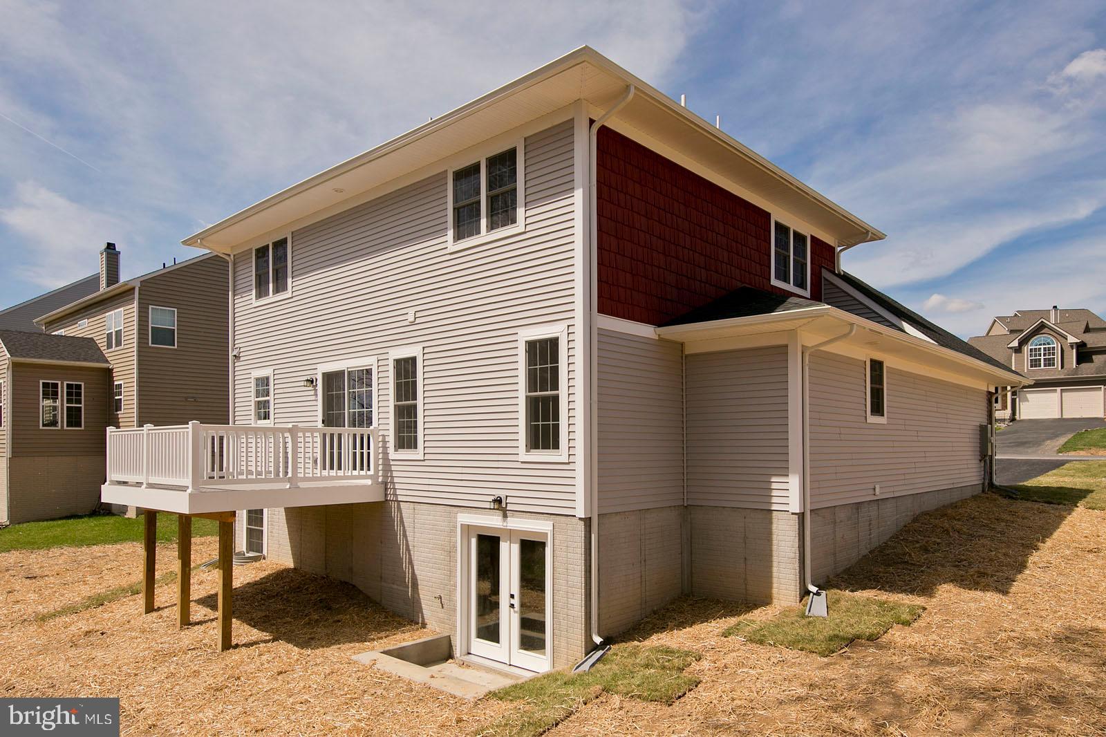 LAKE HOLIDAY ESTATES - Residential