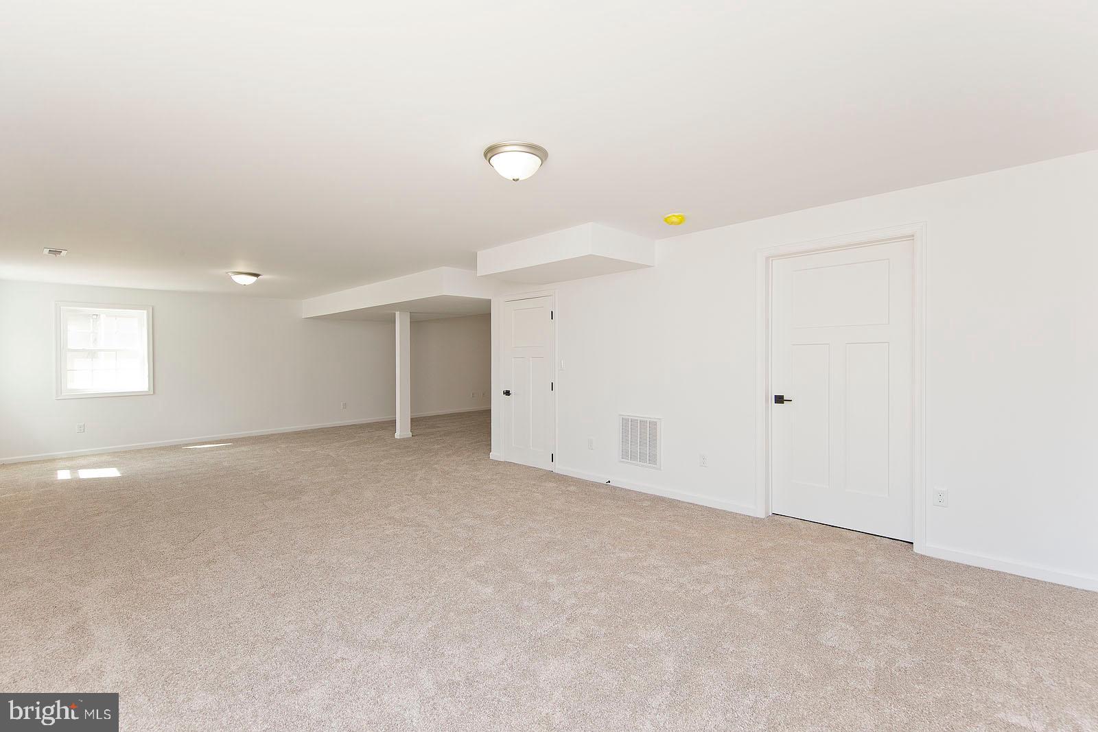 LAKE HOLIDAY ESTATES - Residential