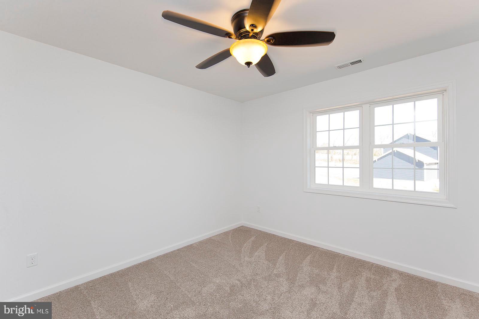 LAKE HOLIDAY ESTATES - Residential