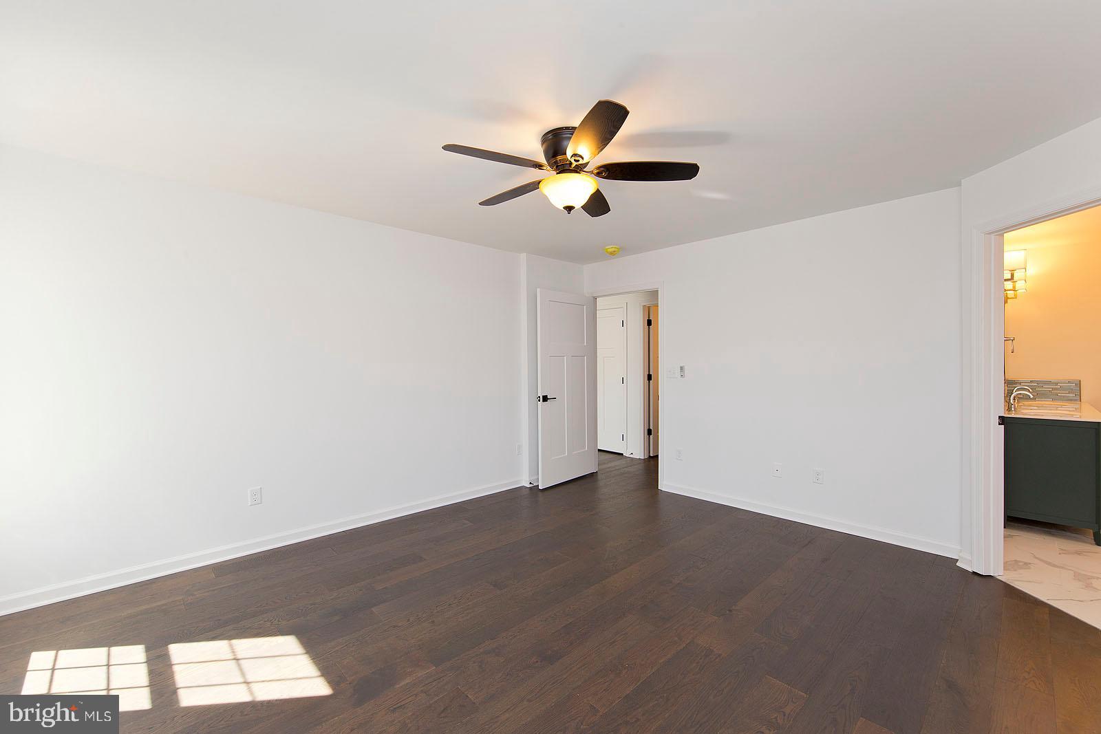 LAKE HOLIDAY ESTATES - Residential