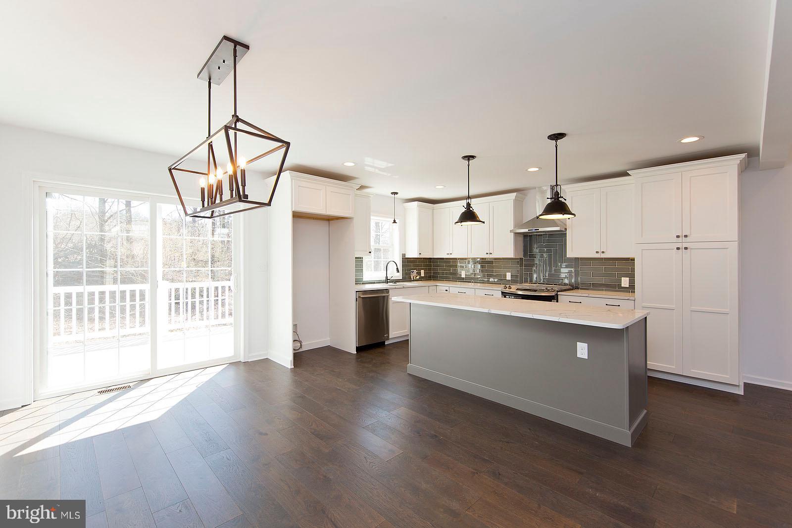 LAKE HOLIDAY ESTATES - Residential