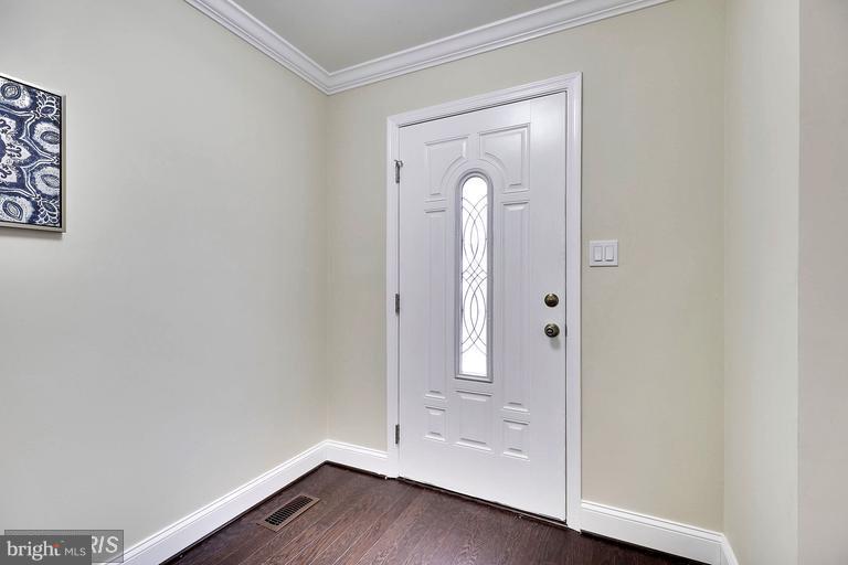 CROFTON MEADOWS - Residential Lease