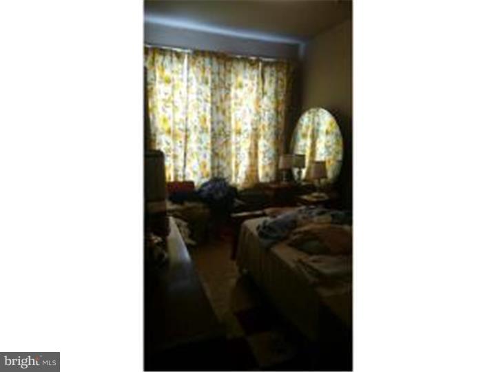 POINT BREEZE - Residential