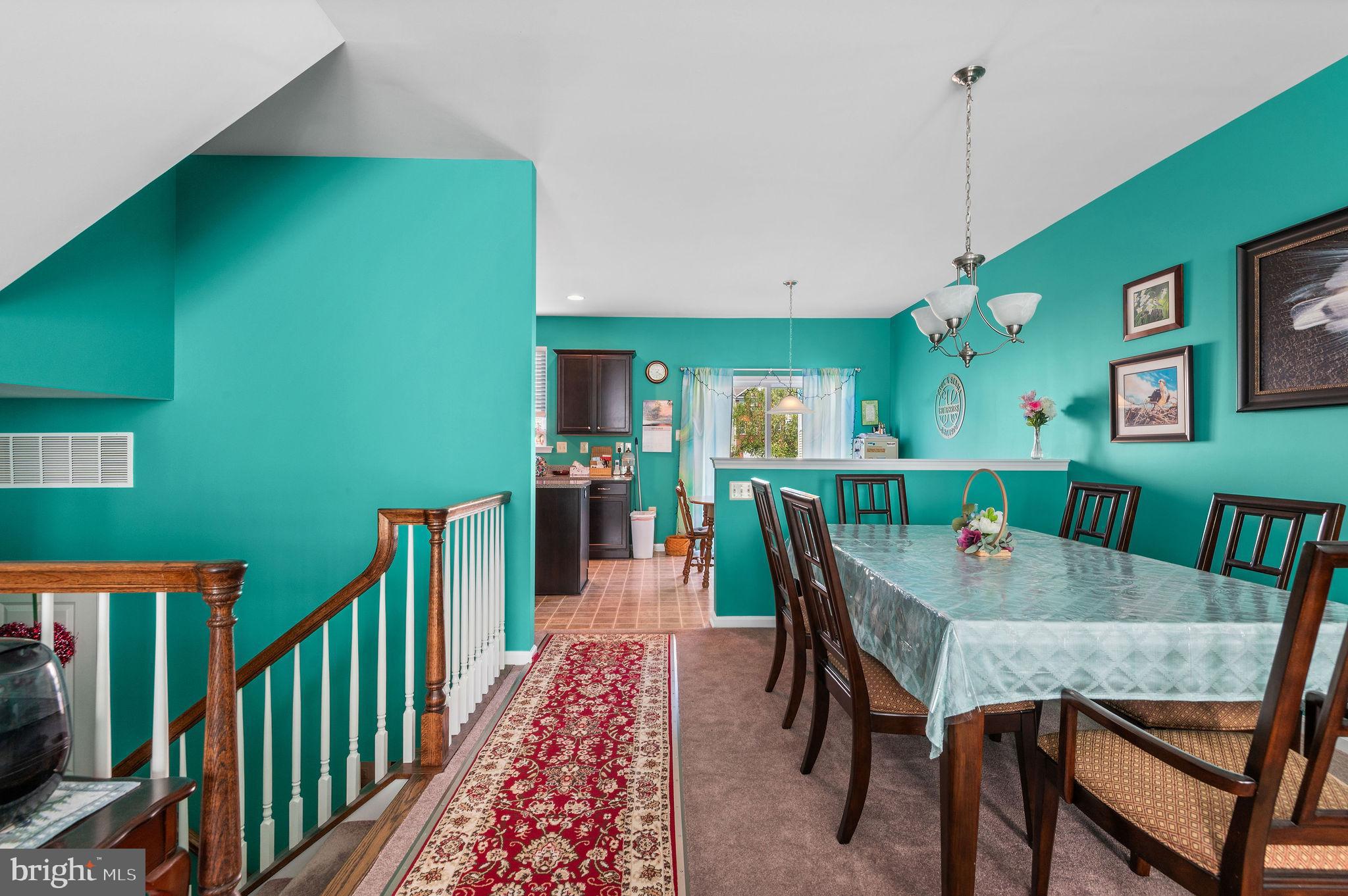 VILL AT COUNTRY VIEW - Residential