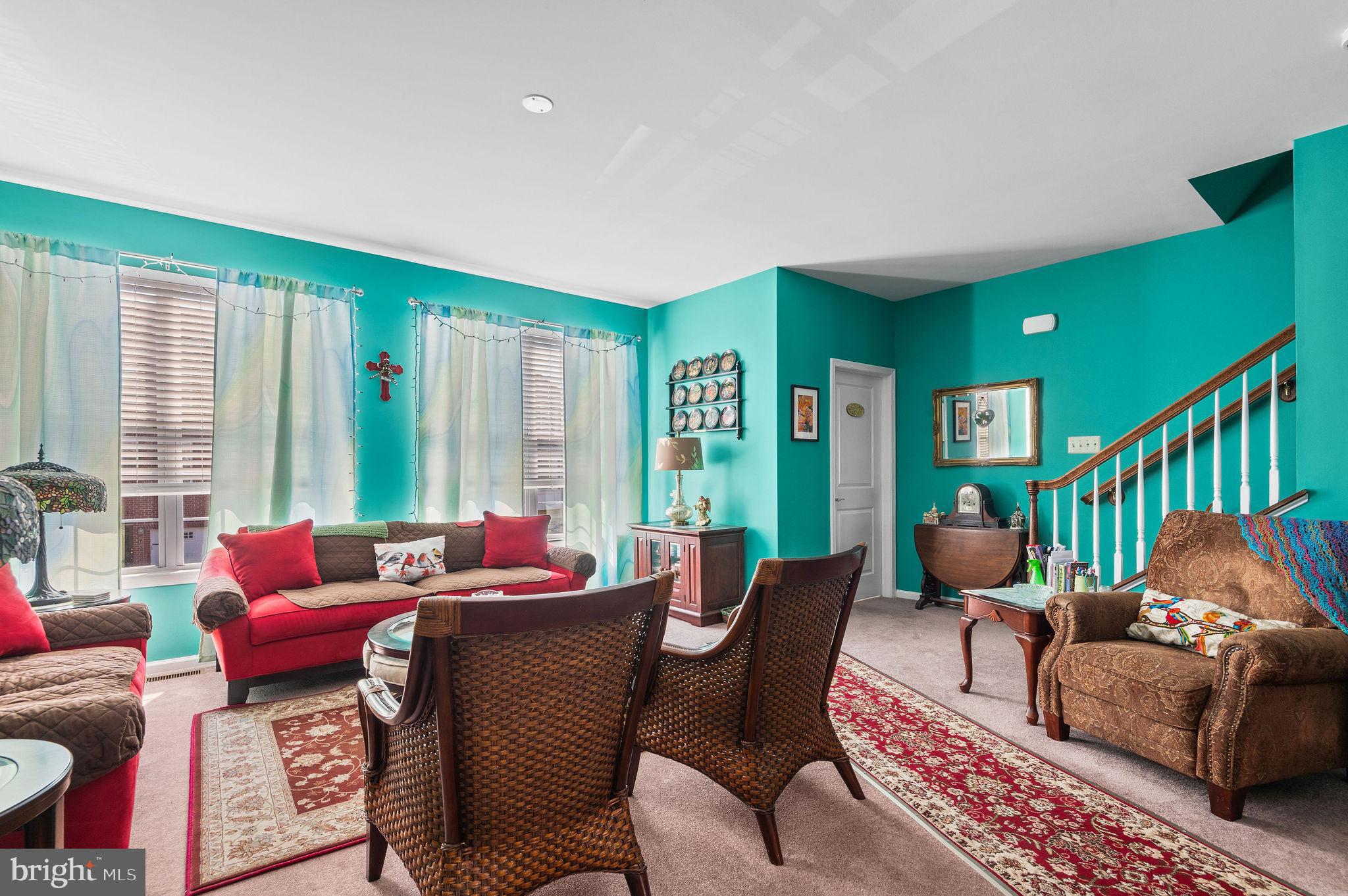 VILL AT COUNTRY VIEW - Residential