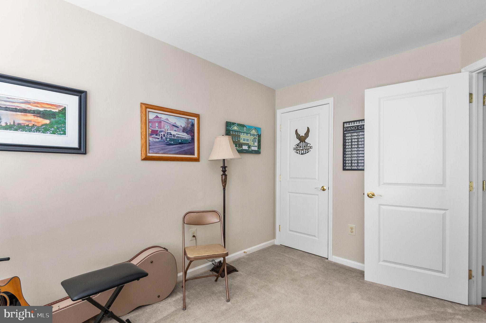 VILL AT COUNTRY VIEW - Residential