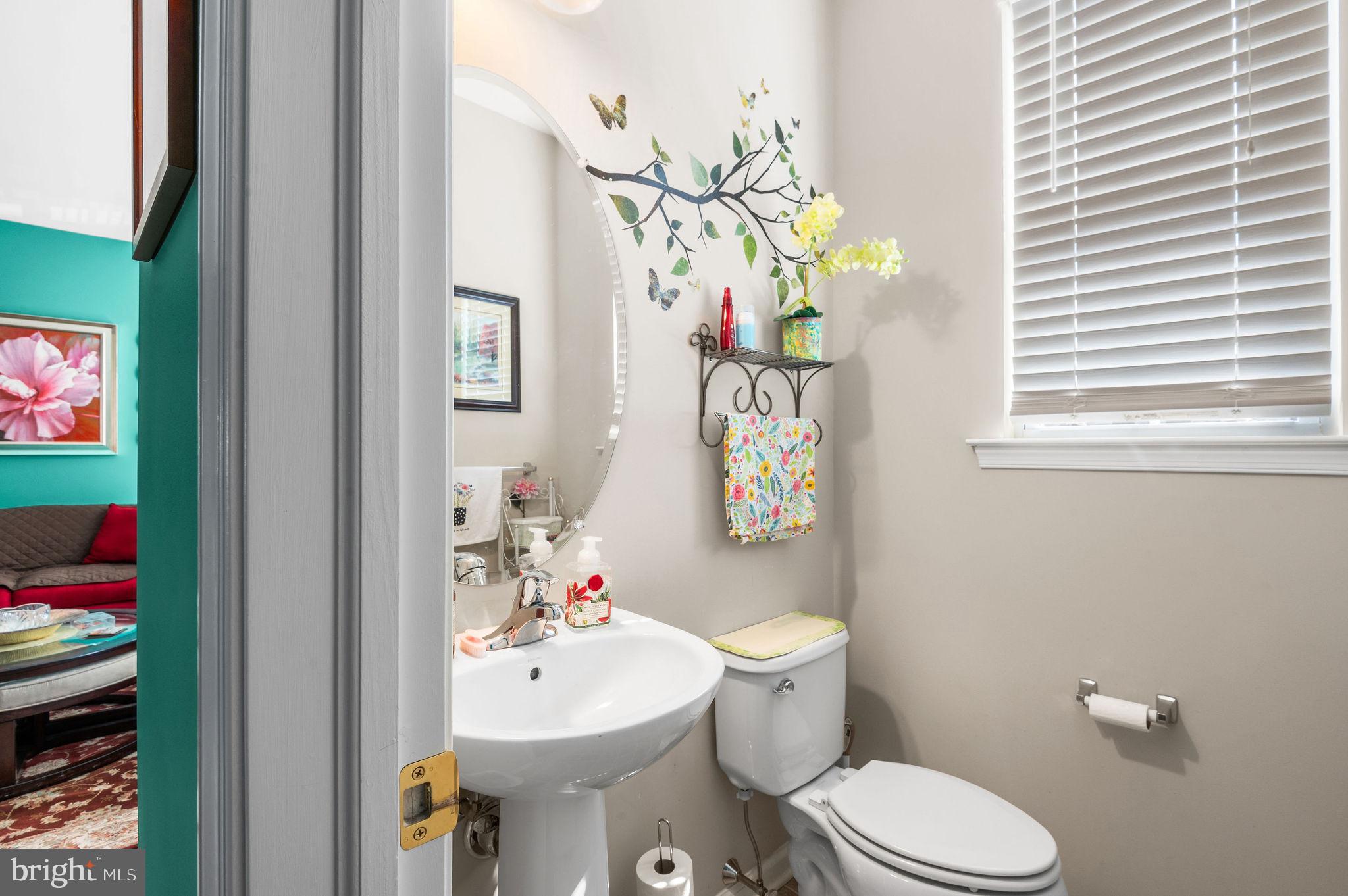 VILL AT COUNTRY VIEW - Residential