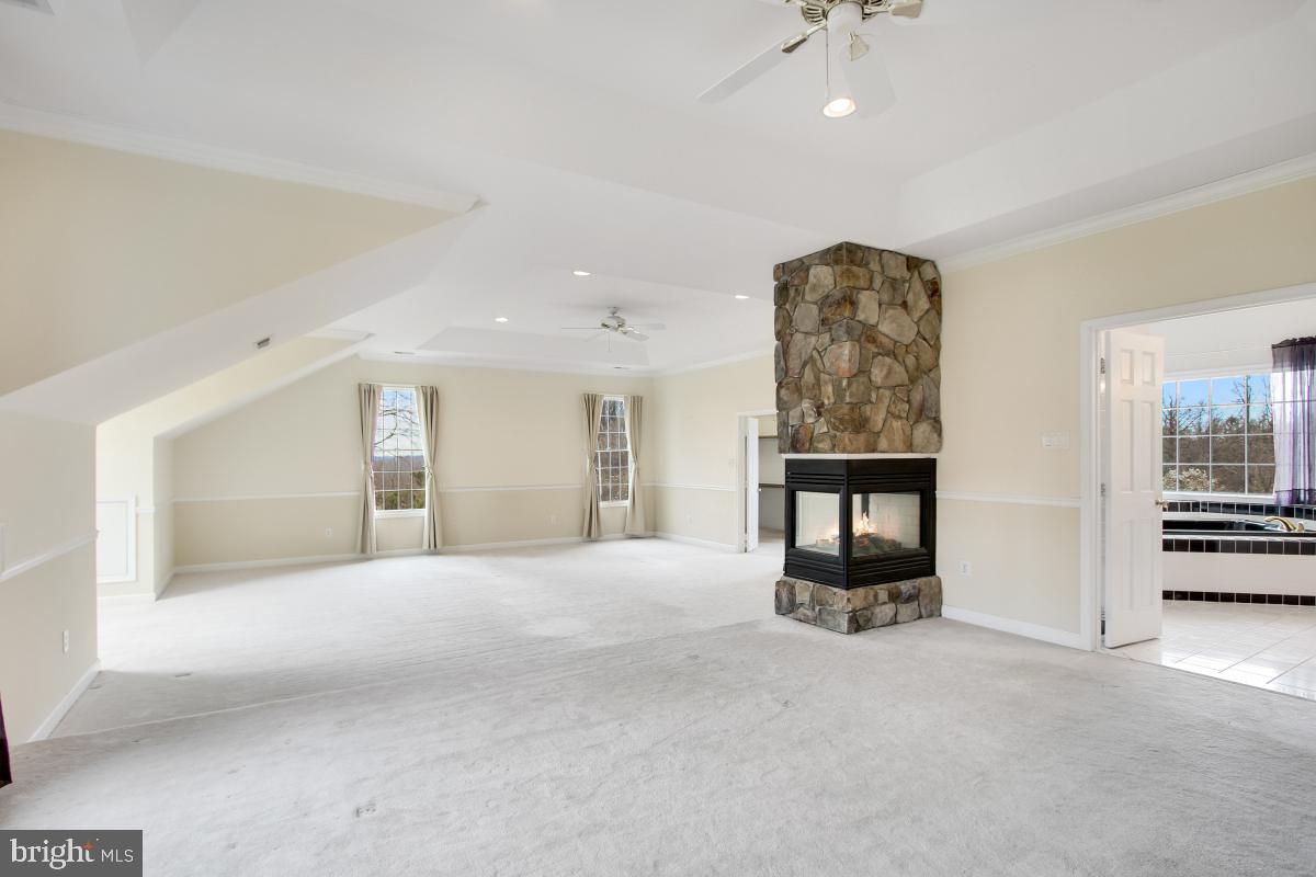 DARNESTOWN OUTSIDE - Residential