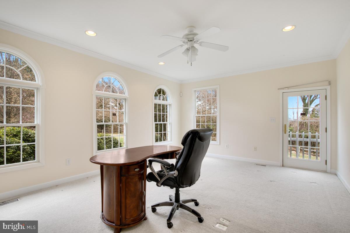 DARNESTOWN OUTSIDE - Residential