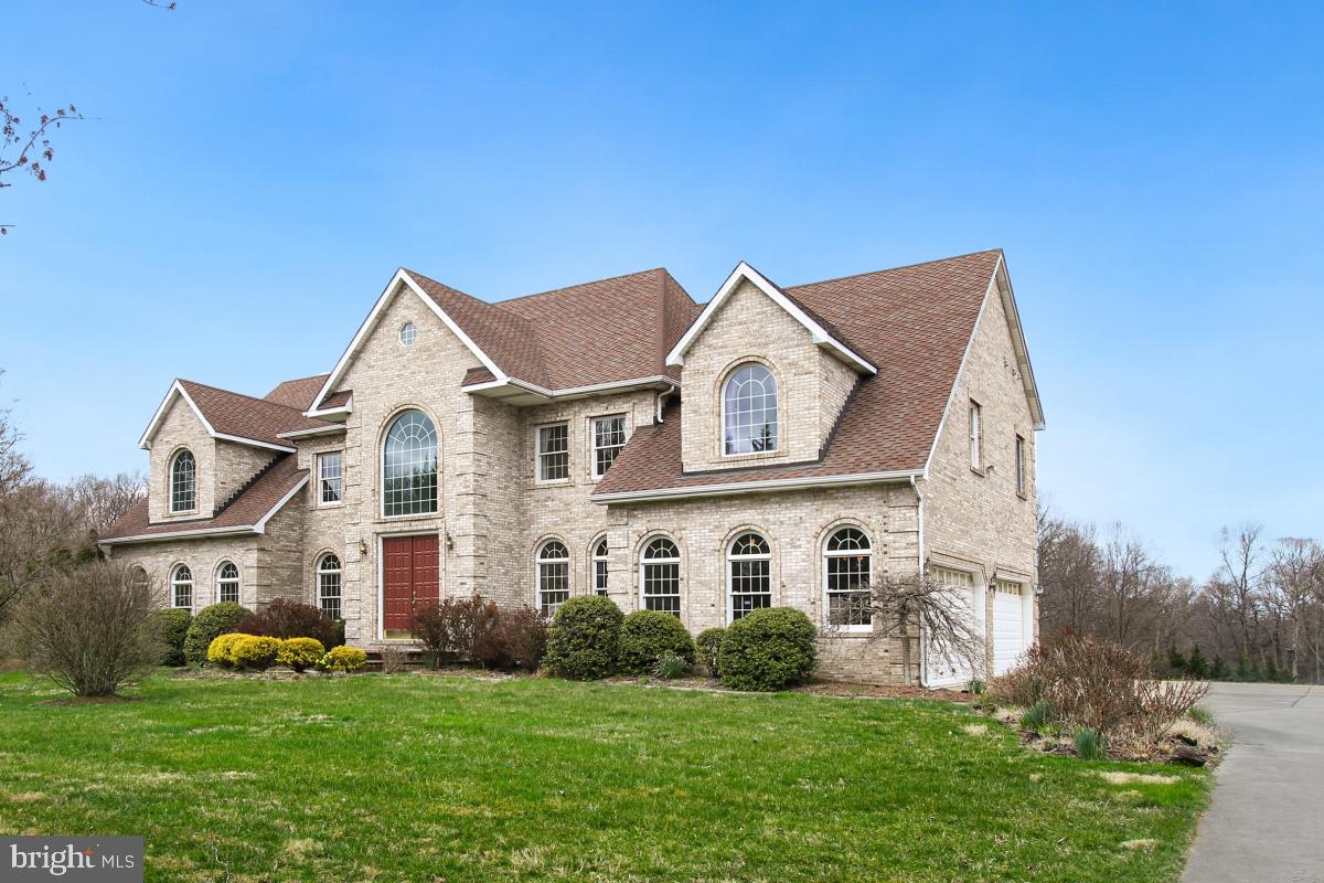 DARNESTOWN OUTSIDE - Residential