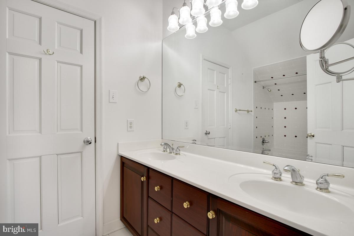 DARNESTOWN OUTSIDE - Residential