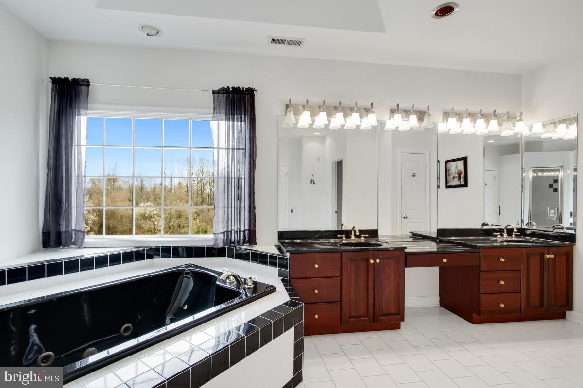 DARNESTOWN OUTSIDE - Residential