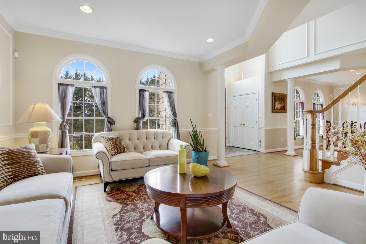 DARNESTOWN OUTSIDE - Residential