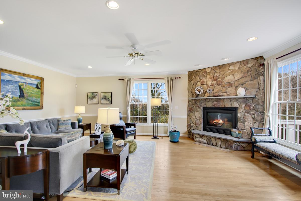 DARNESTOWN OUTSIDE - Residential