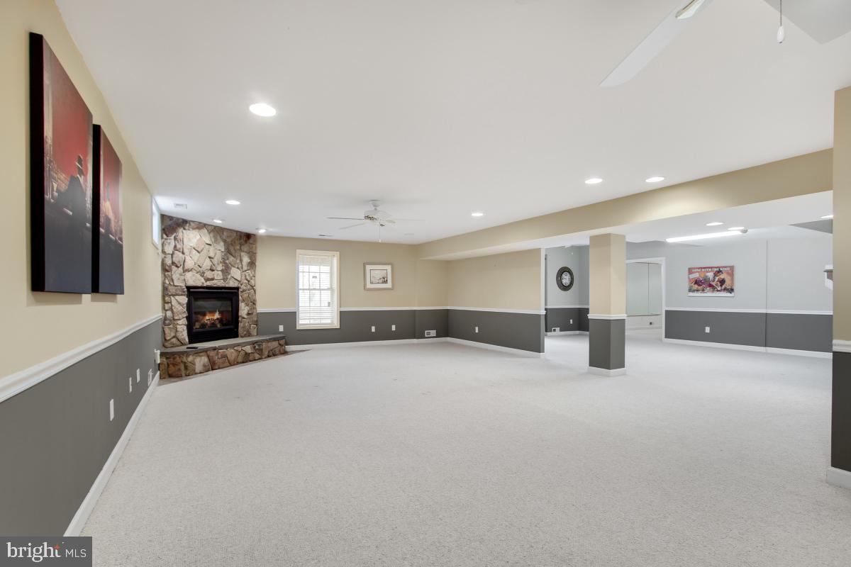 DARNESTOWN OUTSIDE - Residential