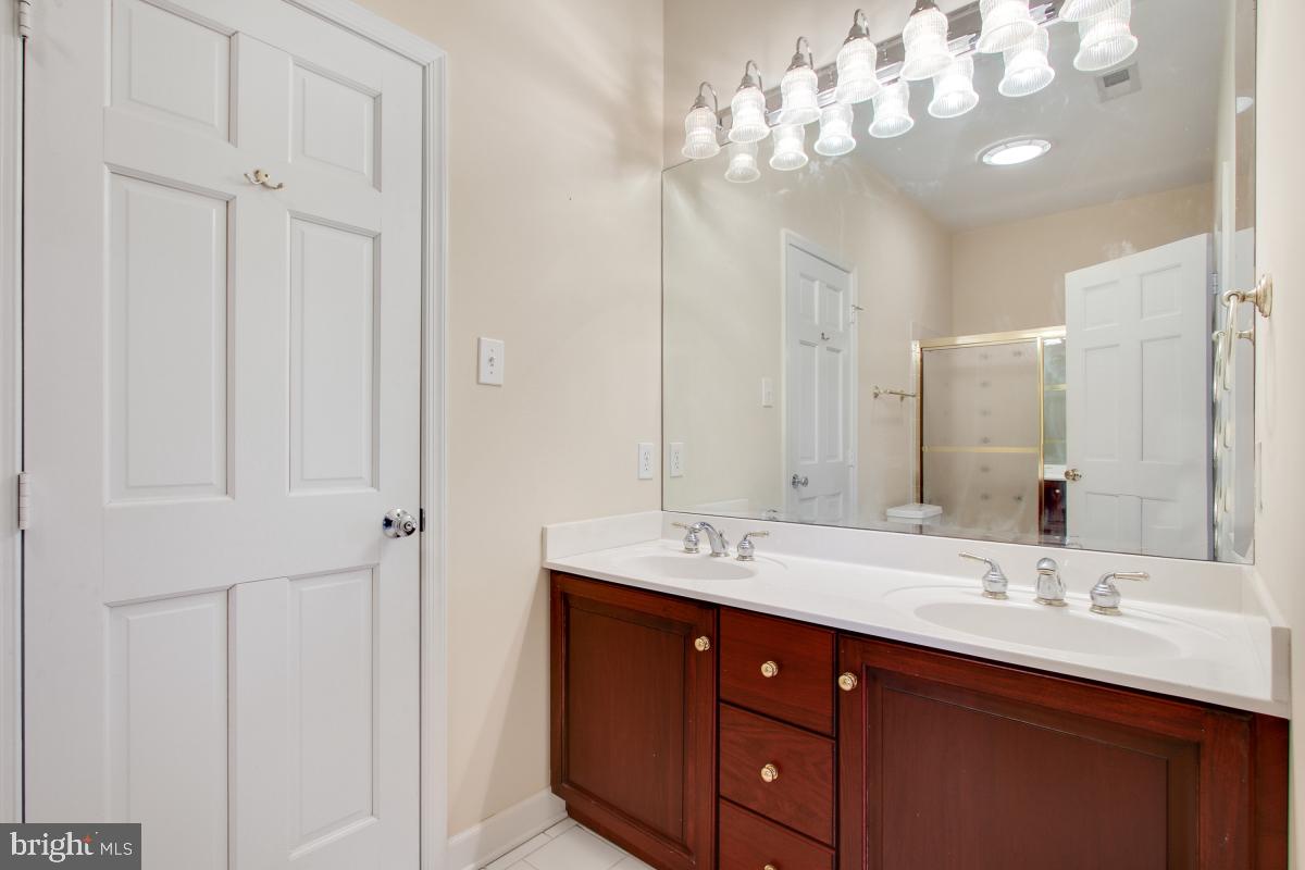 DARNESTOWN OUTSIDE - Residential