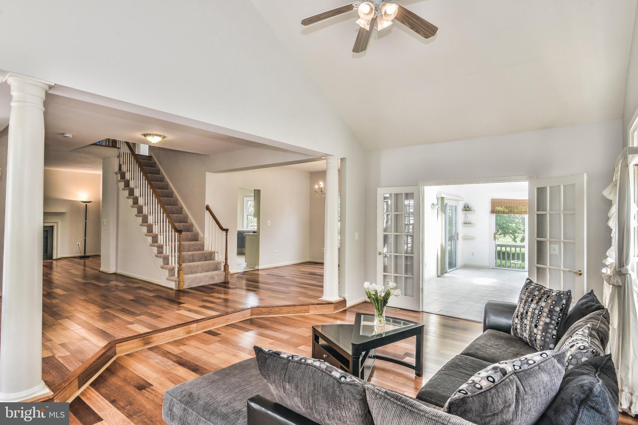 ASHBURN VILLAGE - Residential