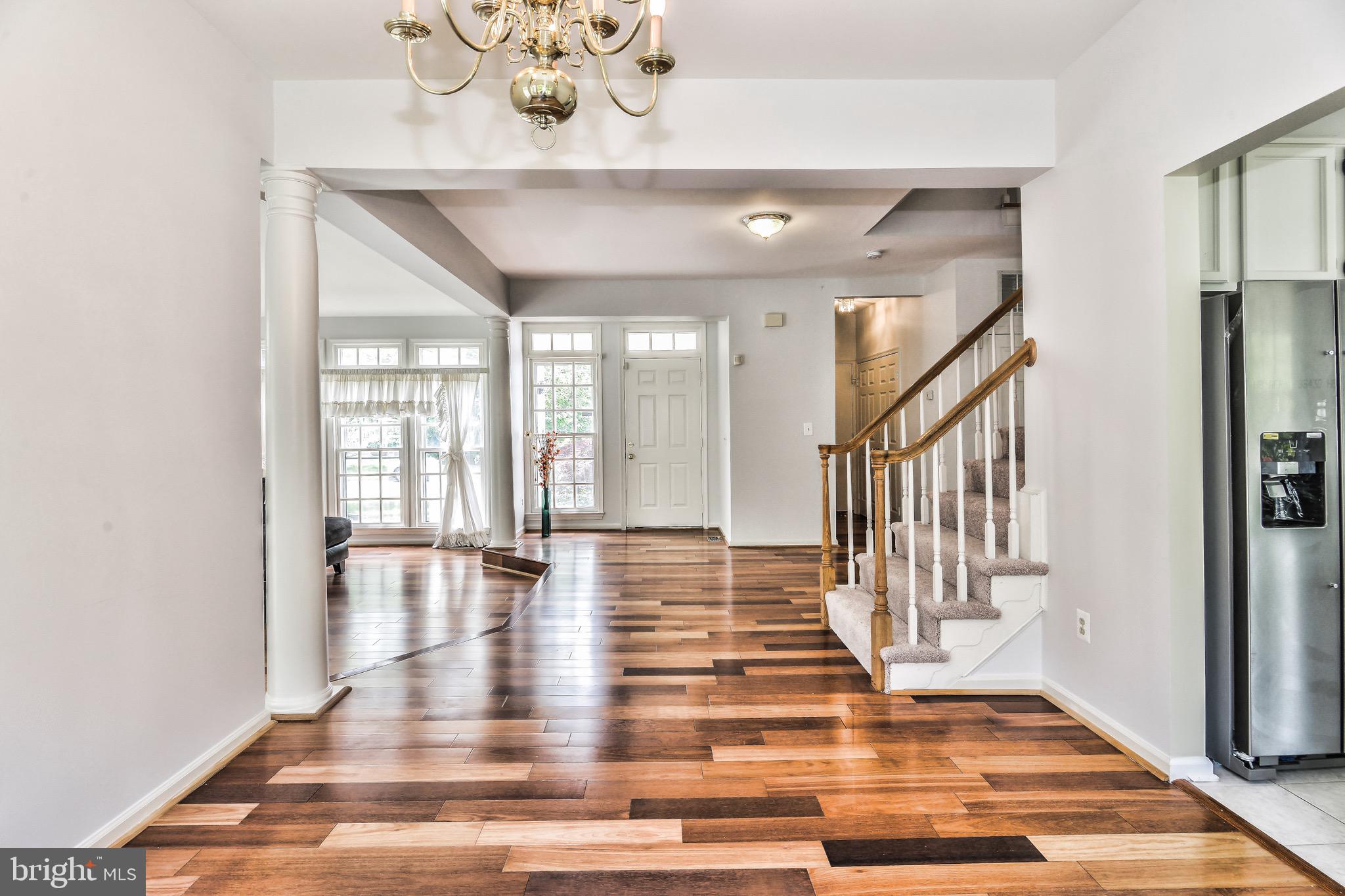 ASHBURN VILLAGE - Residential