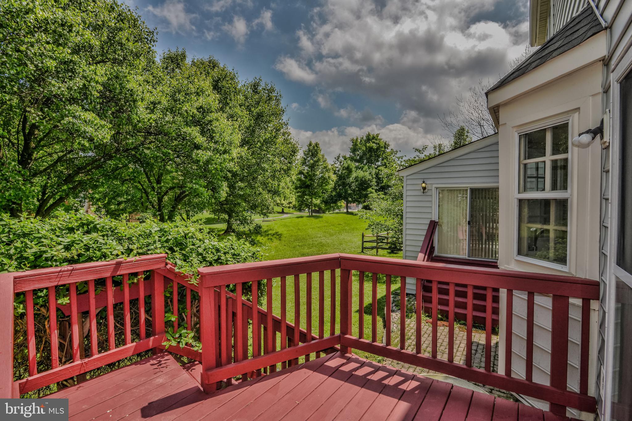 ASHBURN VILLAGE - Residential