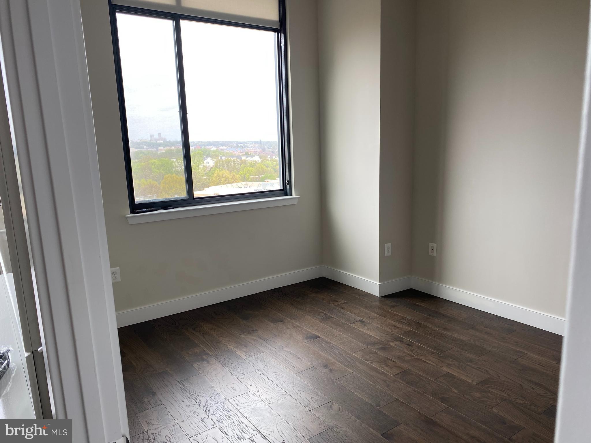 CLARENDON - Residential Lease