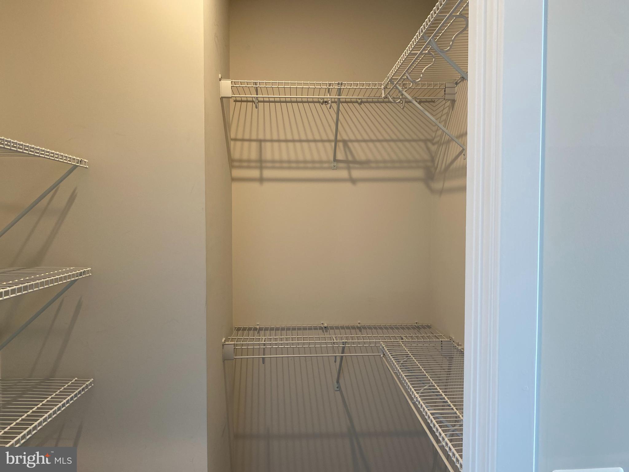 CLARENDON - Residential Lease