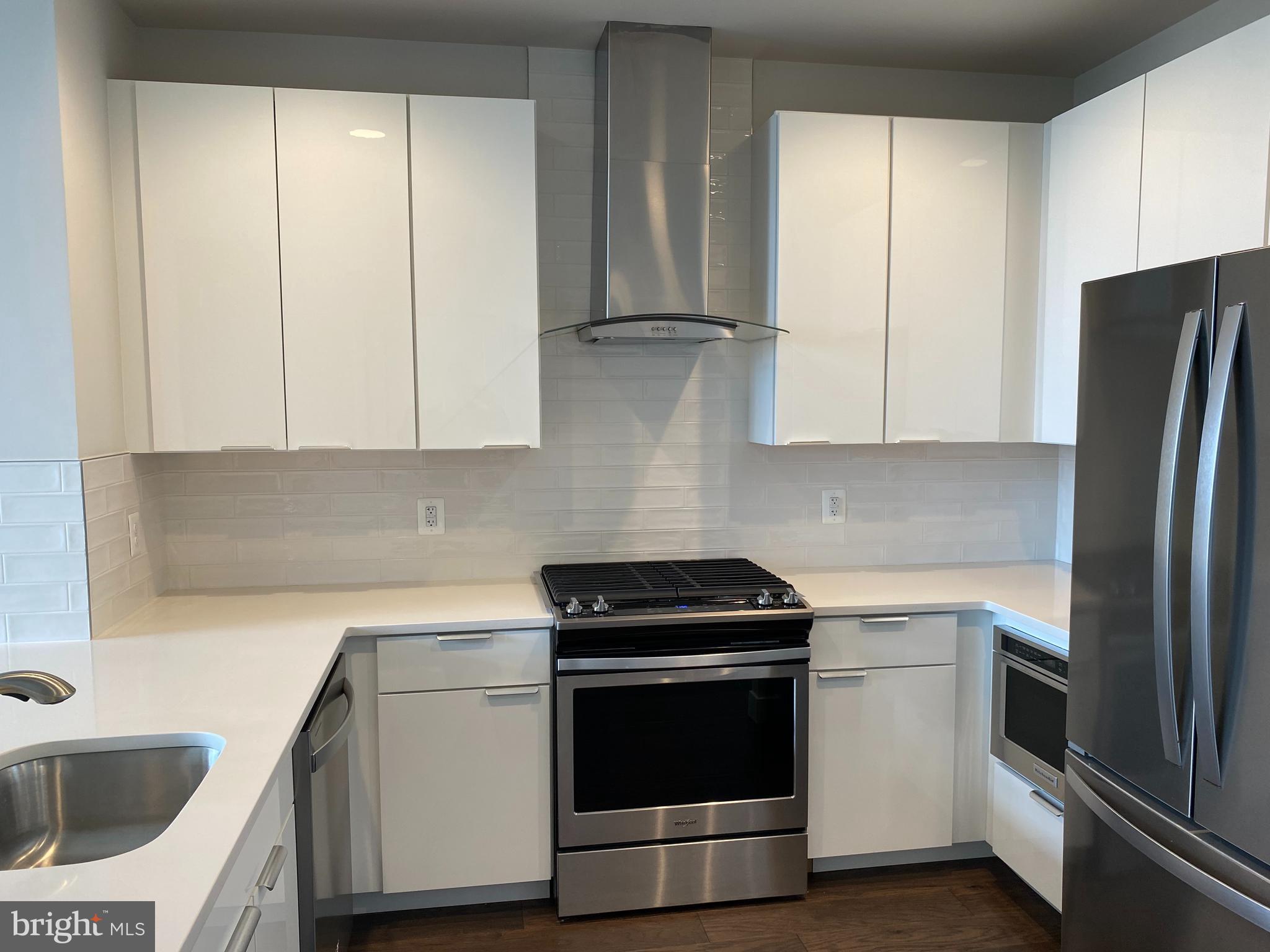 CLARENDON - Residential Lease