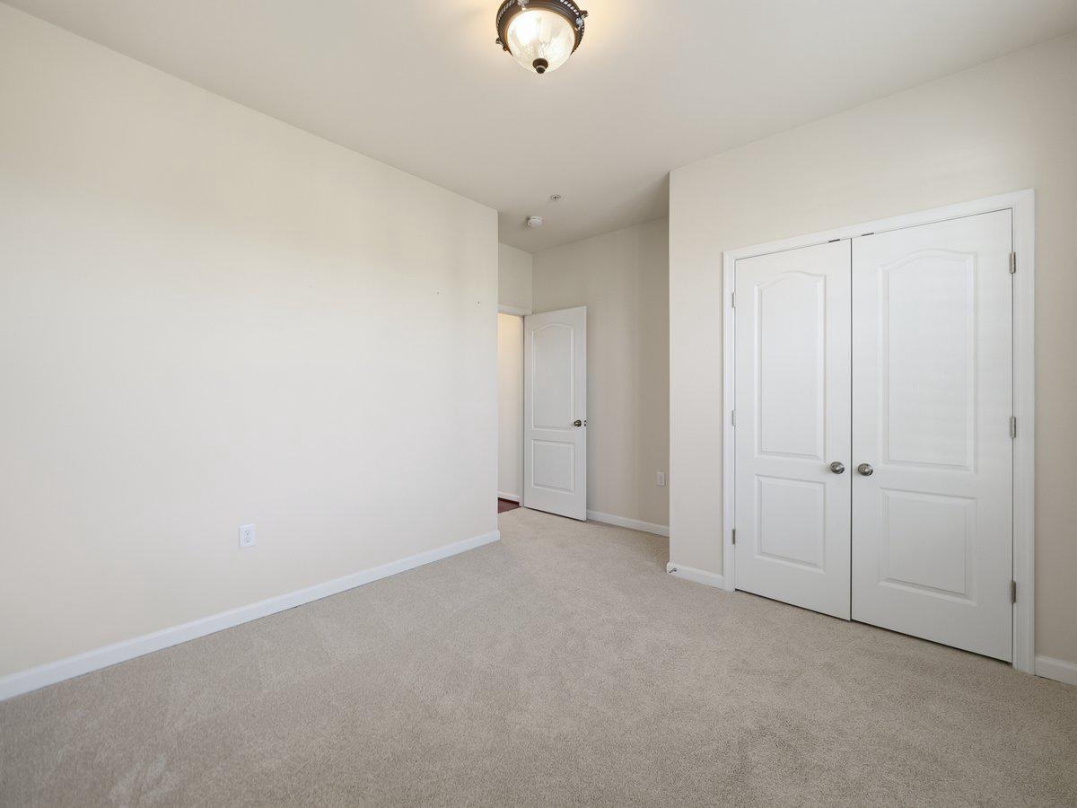 ELMWOOD FARM - Residential