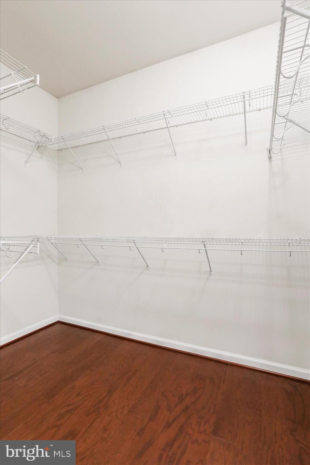 ELMWOOD FARM - Residential