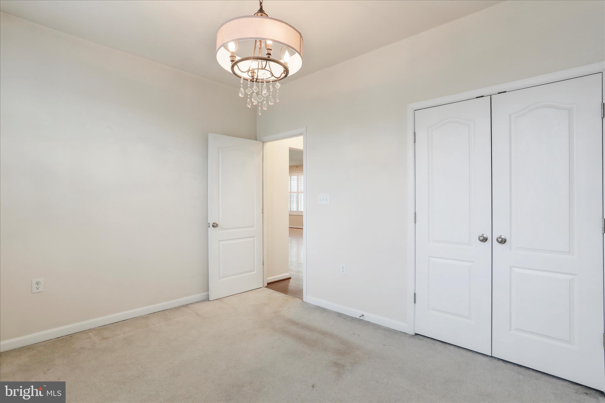 ELMWOOD FARM - Residential