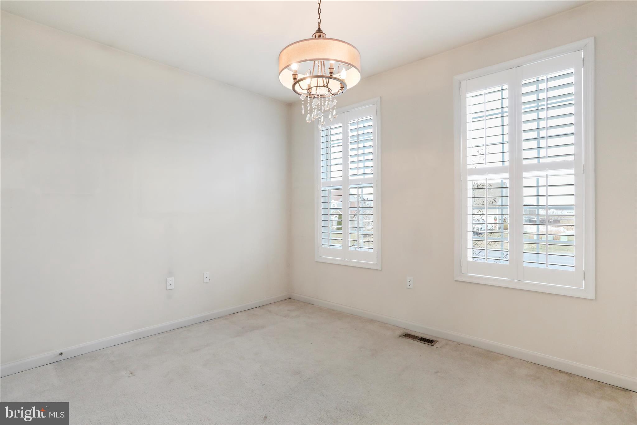 ELMWOOD FARM - Residential